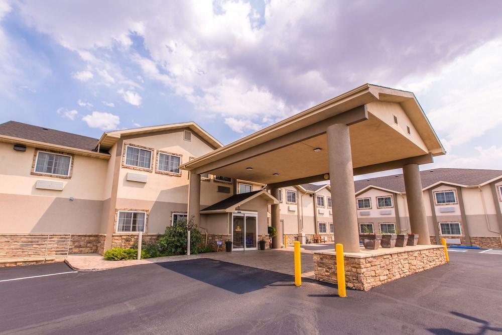Quality Inn & Suites University Laramie Exterior photo