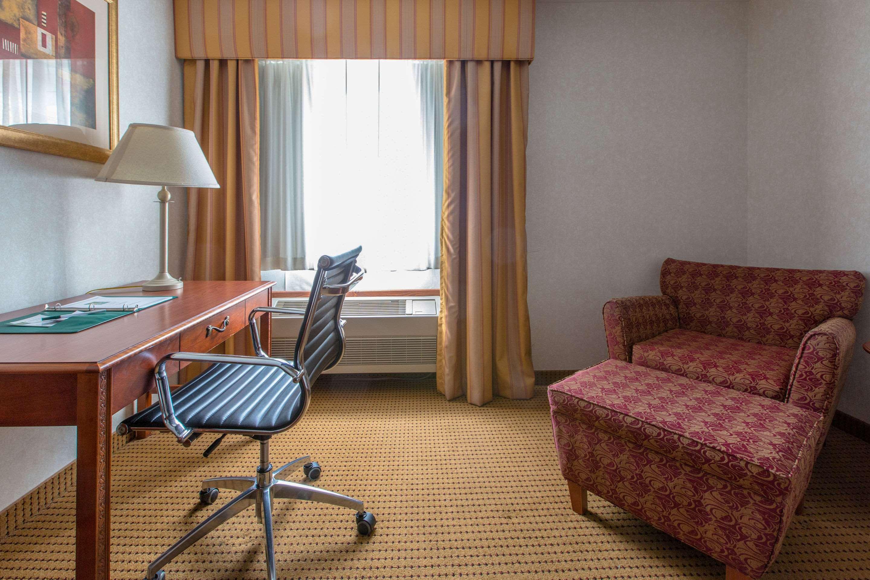 Quality Inn & Suites University Laramie Exterior photo