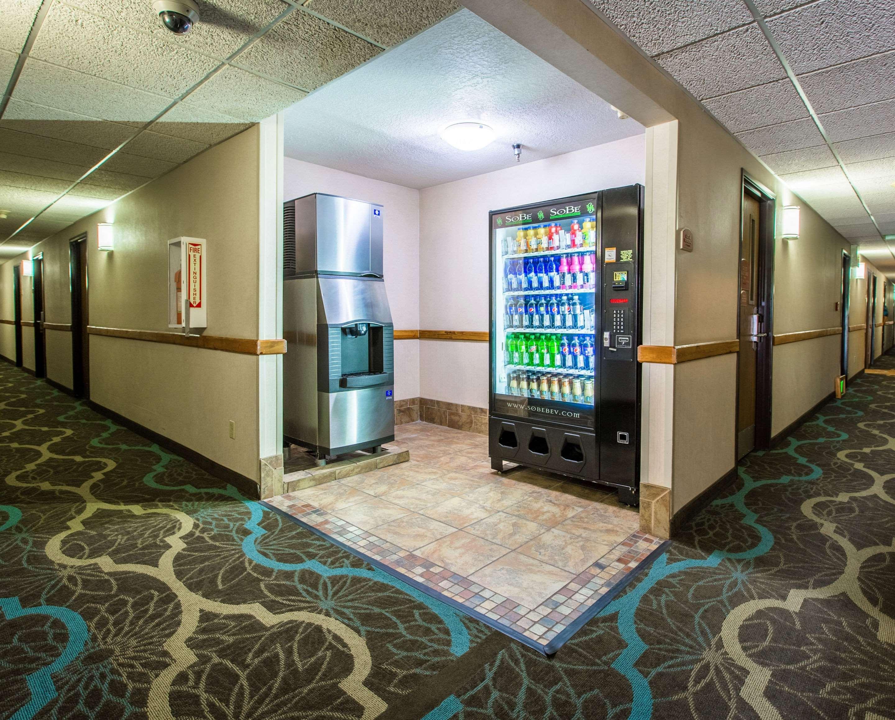 Quality Inn & Suites University Laramie Exterior photo