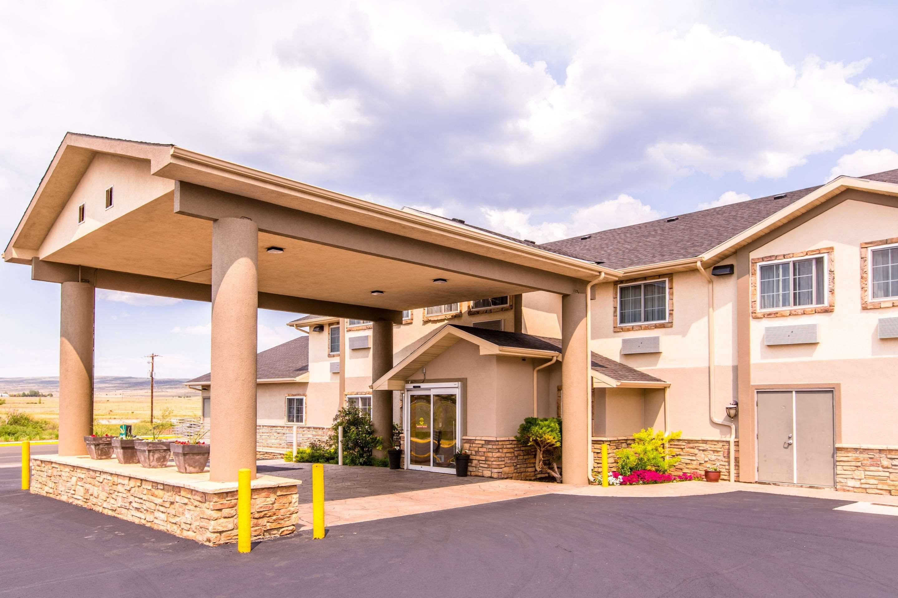 Quality Inn & Suites University Laramie Exterior photo